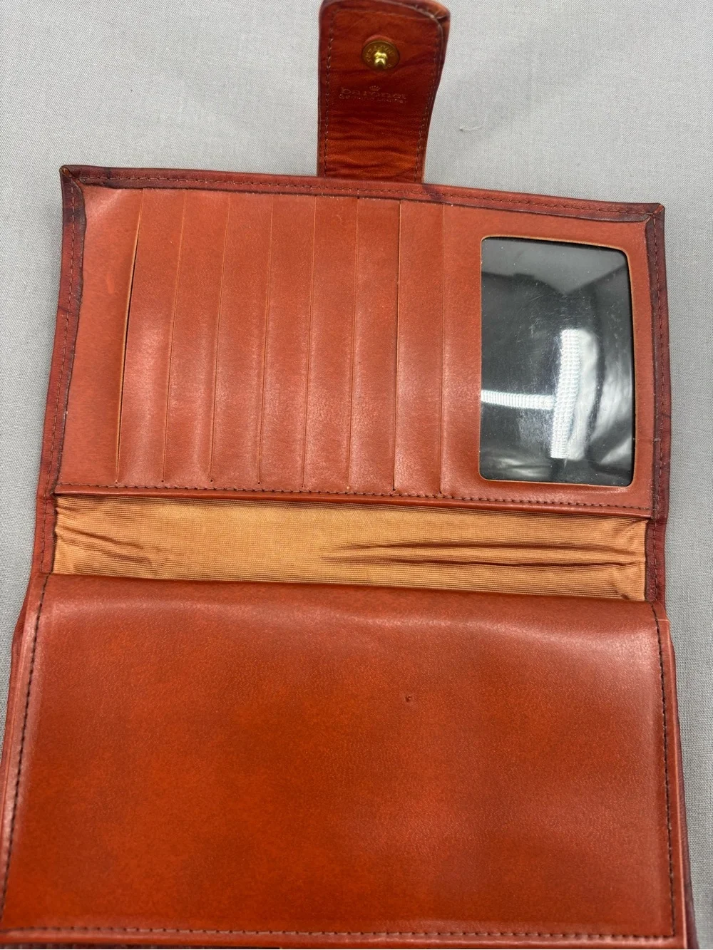 Vintage Baronet Leather Wallet Clutch in Distressed Cognac Brown